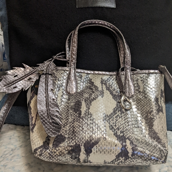 Nancy Gonzalez tote - Picture 8 of 8